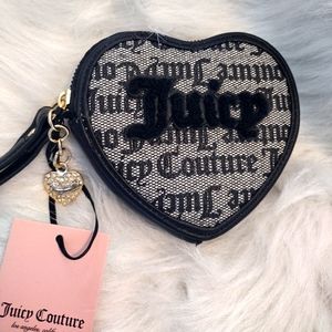 🖤NWT Juicy Couture heart shaped wristlet❤️‍🔥